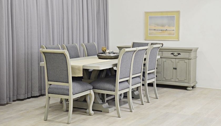 St James 8 Seater Dining Suite